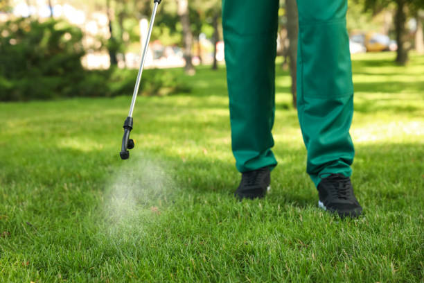 Best Exterminator Services  in Country Squire Lakes, IN